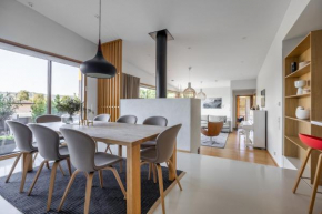 VILLA Modern house with Jacuzzi in Rovaniemi